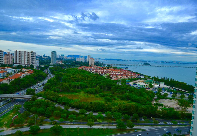 Tropicana Bay Residences