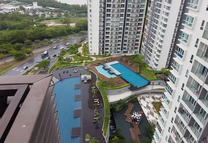 Tropicana Bay Residences