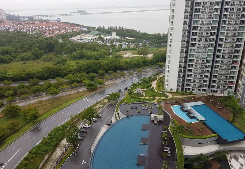 Tropicana Bay Residences