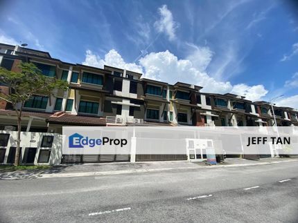 3 Storey Terrace Gated & Guarded With facilities At Batu Maung, Penang, Batu Maung