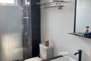 Arasia Perdana (The Clovers)