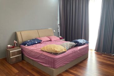 Arasia Perdana (The Clovers)