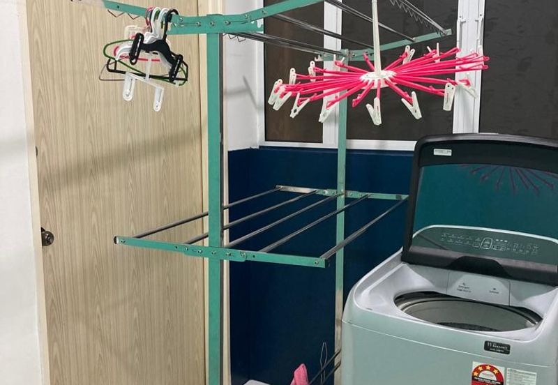 Arasia Perdana (The Clovers)