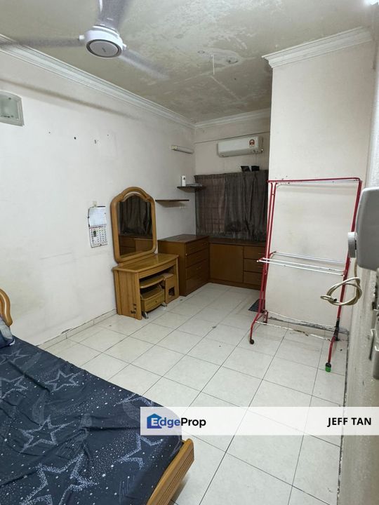 2 storey Terrace at Taman Iping Batu Maung, Penang, Batu Maung