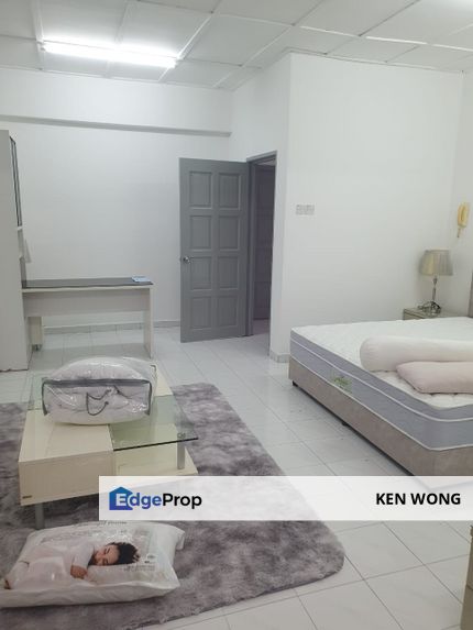 Fully furnished duplex @ south city blk C, Selangor, Seri Kembangan