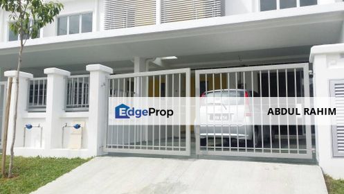 2-Storey house @ Taman Salak Perdana, Sepang. Negotiate For A Reasonable Price!!! Set Your Viewing Now!!!, Selangor, Sepang