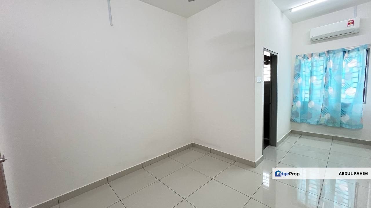 Cheapest Unit, Freehold, Facing Garden, Selangor, Sepang