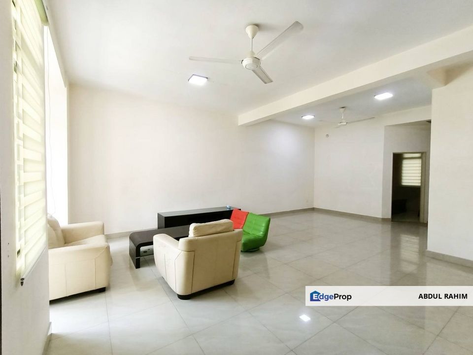 WARISAN INDAH, 2 STOREY HOUSE, FREEHOLD OPEN, USING RED BRICKS, Selangor, Sepang