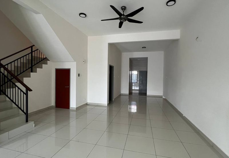 Evira @ Warisan Puteri