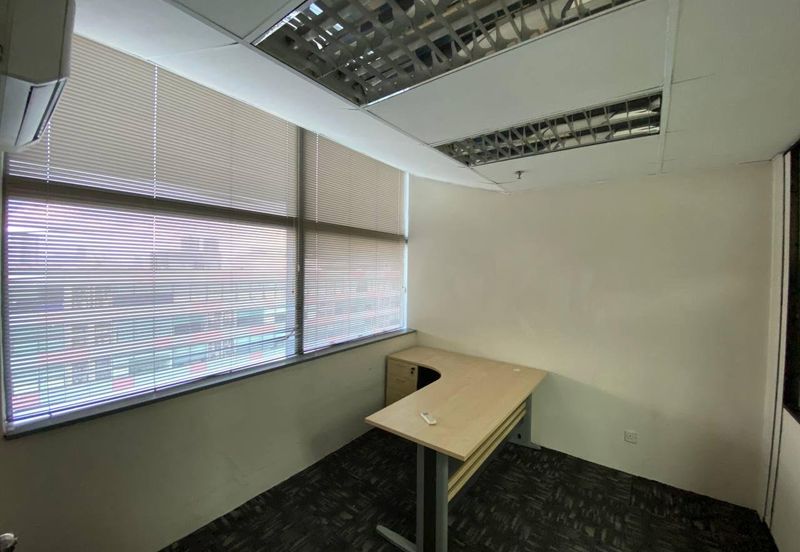 Leisure Commerce Square