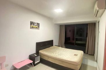 Halo Sunday @ Empire City