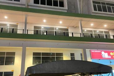 Pusat Komersial Anggun City Rawang shop lot