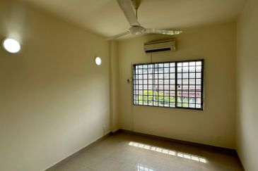 Aman & Damai Apartment