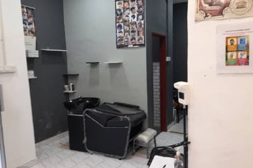 Mutiara Magna ground floor shop tenanted now ROI 6%