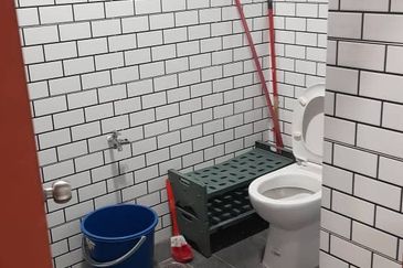 Mutiara Magna ground floor shop tenanted now ROI 6%