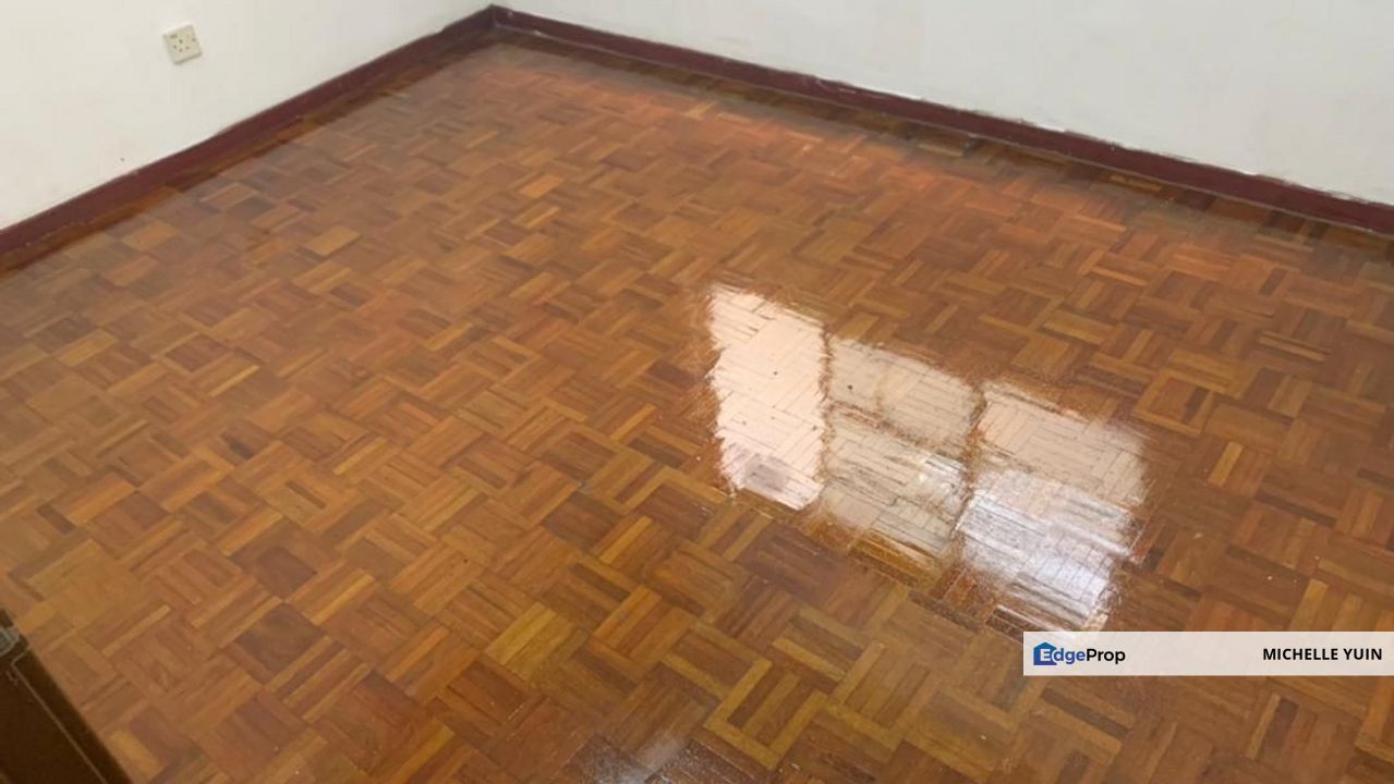 Pangsapuri Orkid U5 Subang Bestari Shah Alam 3rd floor walk up vacant ready non bumi, Selangor, Subang