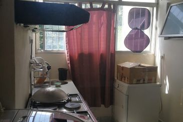 Perdana View Condominium