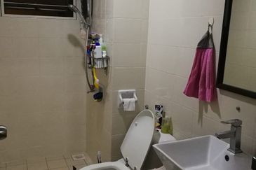 Perdana View Condominium