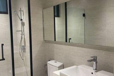 Residensi Solaris Parq