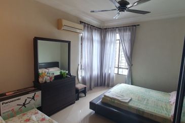 Royal Domain Sri Putramas II