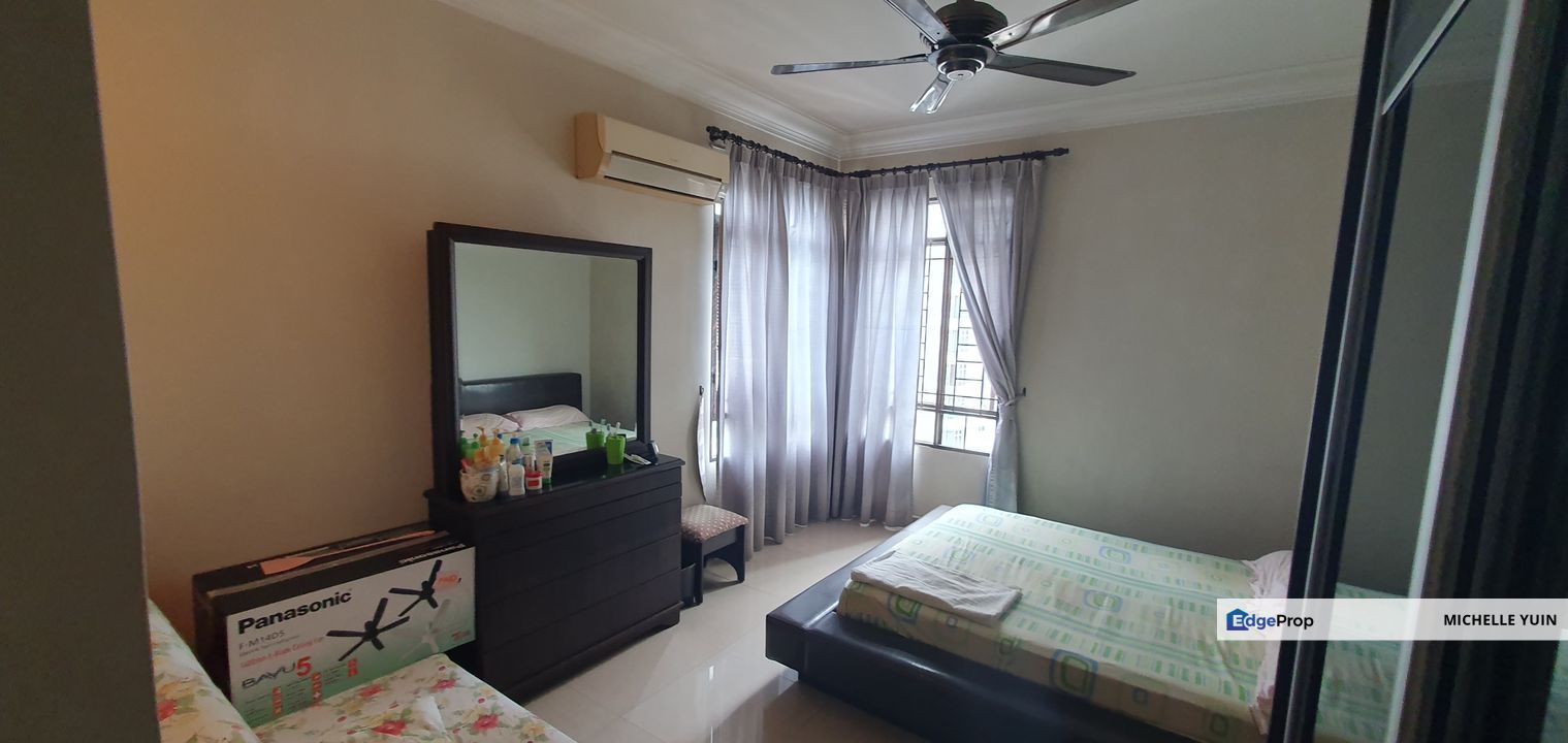 Royal Domain Sri Putramas 2 Jalan Kuching Dutamas freehold high floor facing KLCC non bumi occupied, Kuala Lumpur, Dutamas