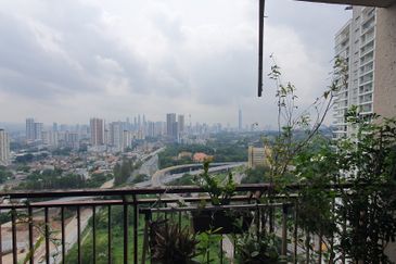 Royal Domain Sri Putramas II