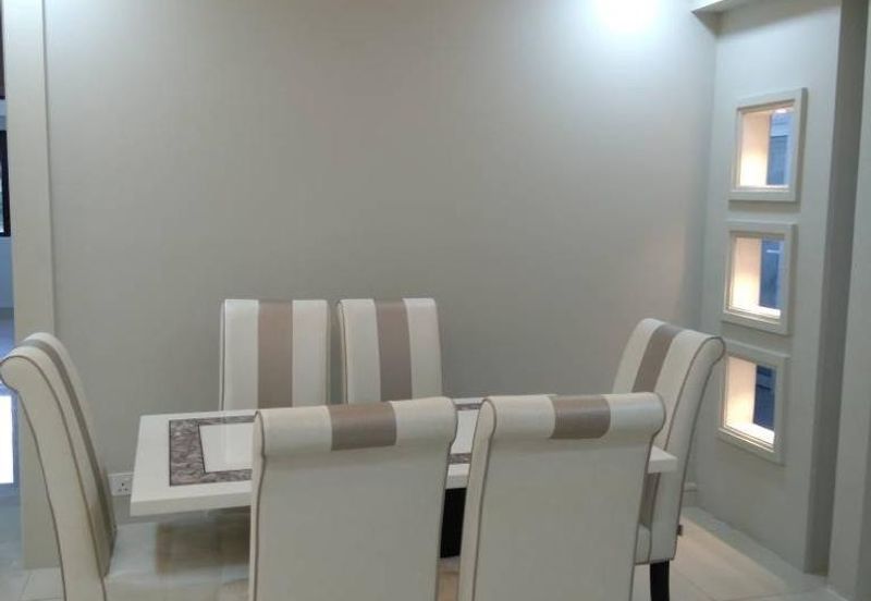 Royalle Condominium @ North Kiara