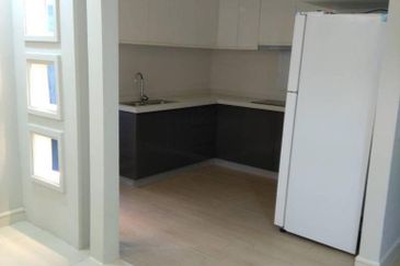 Royalle Condominium @ North Kiara