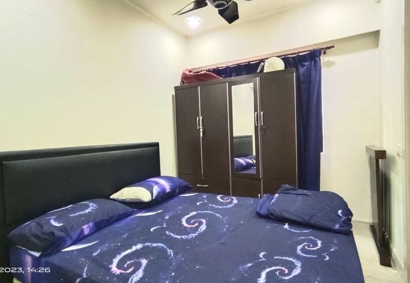 Royalle Condominium @ North Kiara