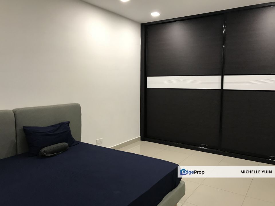 Villa Crystal condominium Taman Sri Sinar Segambut Freehold facing pool 4rooms 2bath 2carparks, Kuala Lumpur, Segambut