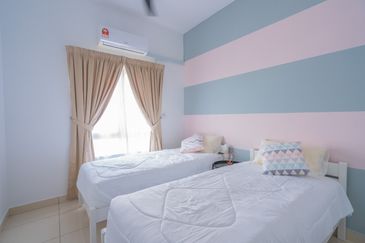 Saville Kajang Jalan Reko freehold 2rooms 2carparks airbnb nice design renovation