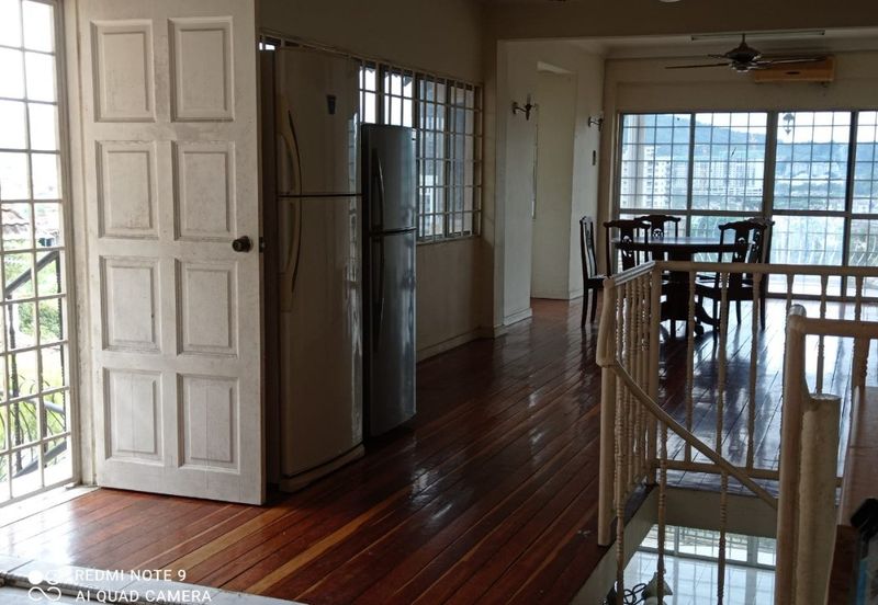 Jalan Taman Melawati