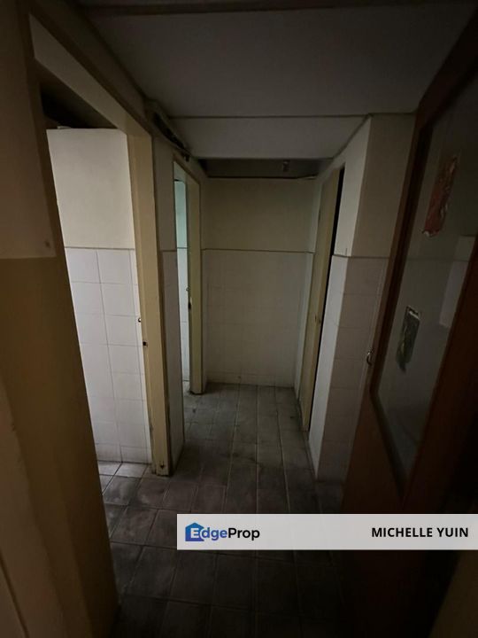 Plaza Metro Prima Kepong shop office top floor 3rd level Jinjang intermediate Baru vacant now Perdana Barat few units use staircase no lift 2toilet, Kuala Lumpur, Kepong