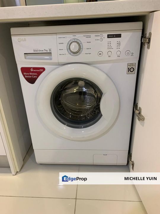 Mercu Summer Suites KL City Centre studio fully furnished MRT Bukit Nanas facing Platinum Suites good investment LRT Dang Wangi high ROI 5% Raja Chula, Kuala Lumpur, KL City