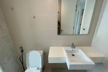 The Treez Jalil Residence