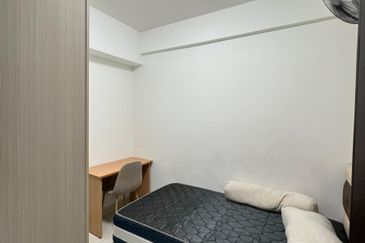 Royalle Condominium @ North Kiara