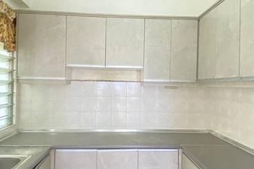 Medan Putra Condominium