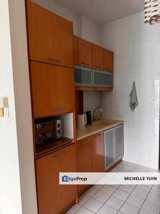 Armanee Terrace Damansara Perdana 4R3B Bukit Lanjan 2carparks side by side Kota tenanted now Mutiara with strata title Sunway non bumi, Selangor, Damansara Perdana