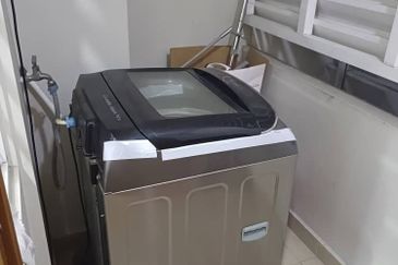 Royal Regent Sri Putramas III