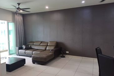 Royal Regent Sri Putramas III