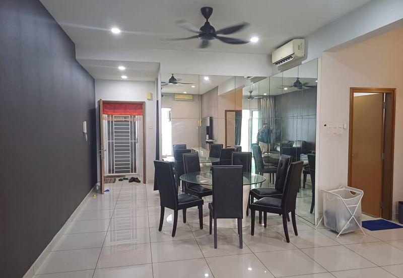 Royal Regent Sri Putramas III