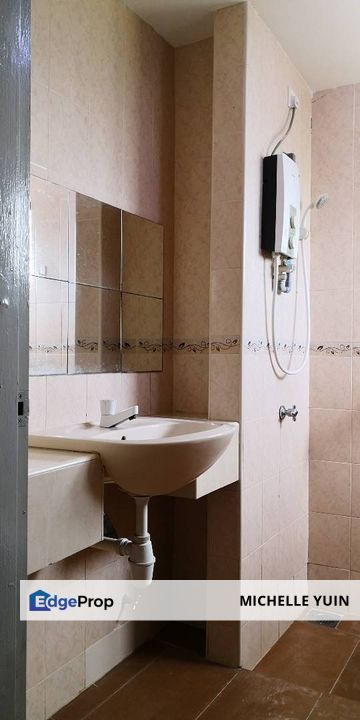 Pelangi Utama condominium partial furnished Petaling Jaya walk to MRT Bandar Utama 3R2B TTDI 1cp Kayu Ara low floor Tropicana Indah few units One Aven, Selangor, Bandar Utama