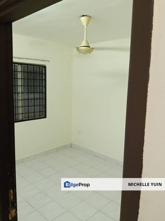 Flora Damansara Perdana Apartment partial furnished Petaling Jaya with balcony Sri Damai 3rooms 2baths Kepong Menjalara 1carpark Palimbayan ready now , Selangor, Damansara Perdana