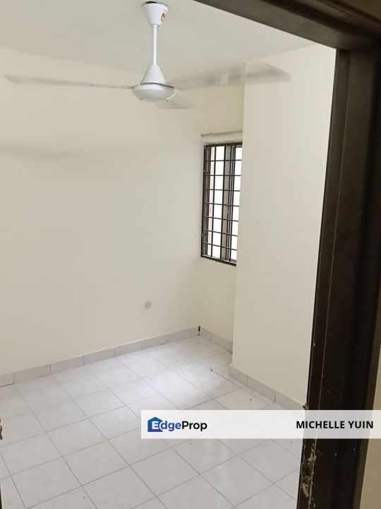 Flora Damansara Perdana Apartment partial furnished Petaling Jaya with balcony Sri Damai 3rooms 2baths Kepong Menjalara 1carpark Palimbayan ready now , Selangor, Damansara Perdana