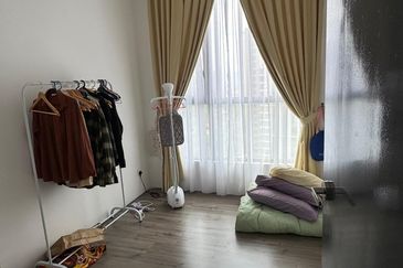 Henna Residence @ The Quartz