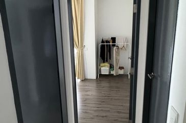 Henna Residence @ The Quartz