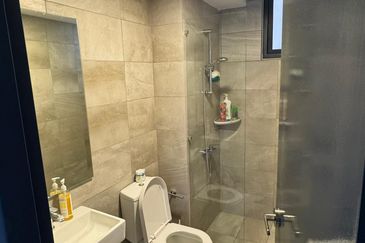 Henna Residence @ The Quartz