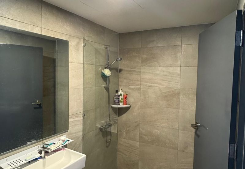 Henna Residence @ The Quartz