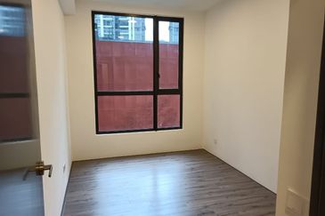 Henna Residence @ The Quartz