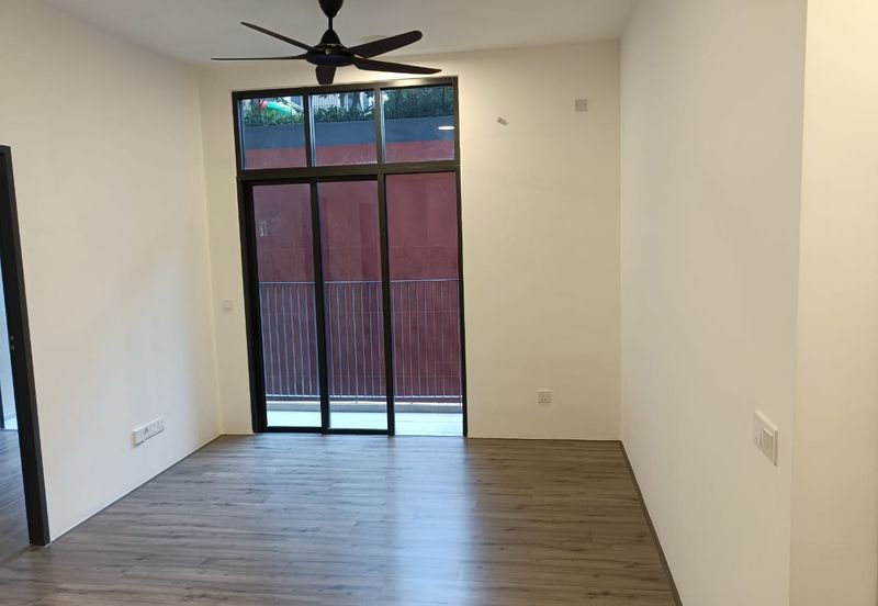 Henna Residence @ The Quartz